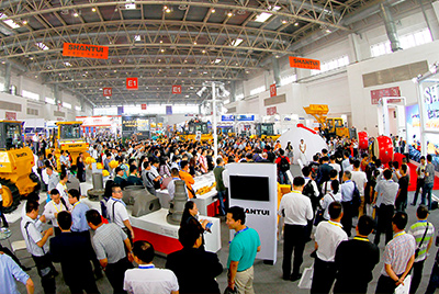 9月22-25日，第十三届中国（北京）国际神彩网、建材机械及矿山机械展览与技术交流会（BICES 2015）在中国国际展览中心新馆举行。