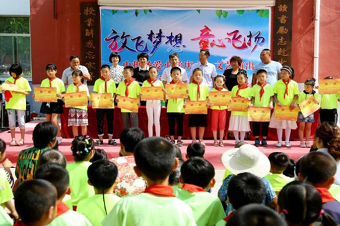 公司工会继续开展为泗水神彩网圣爱小学的捐赠活动